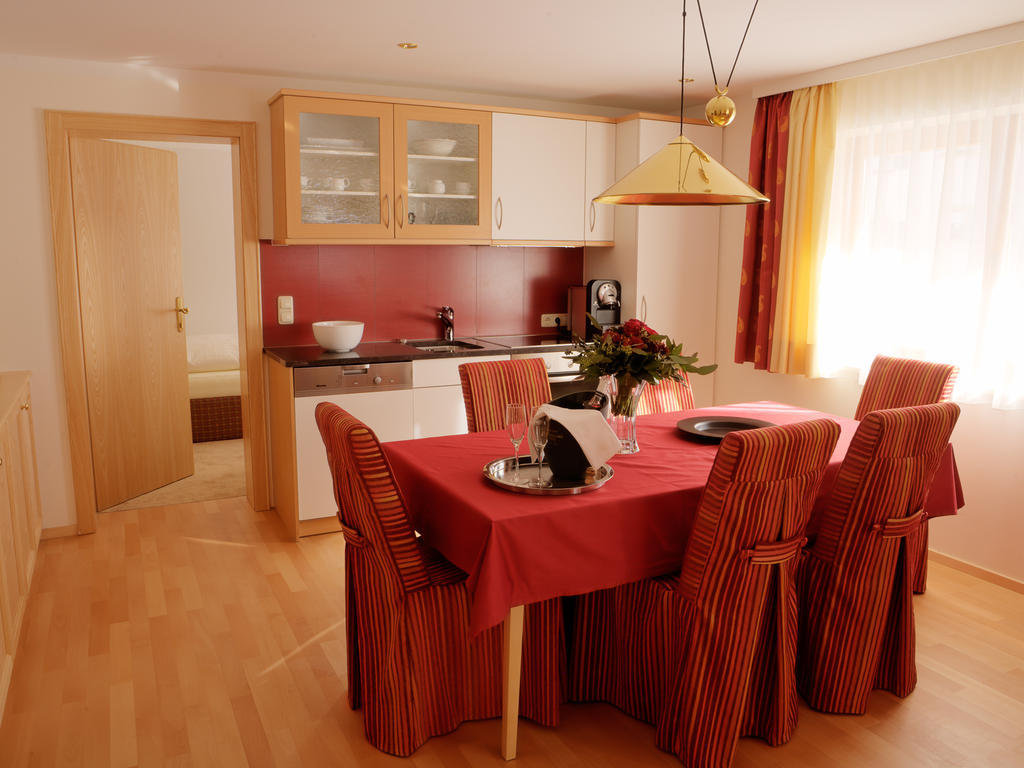 Pension Grissemann Lech Kamer foto